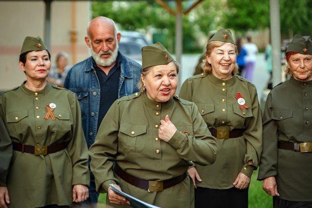 Всероссийская акция «Поём двором» 6 мая 2025 года